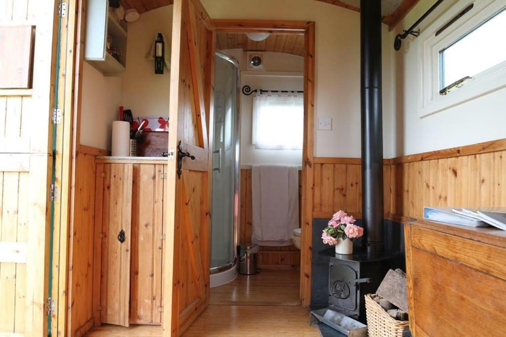 Отель Shepherdshuts-Southeast Ашфорд Экстерьер фото